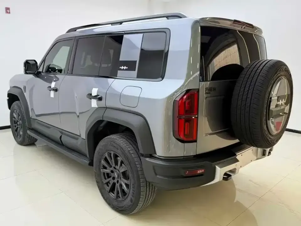 Fang Cheng Bao Leopard 5