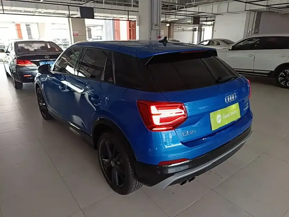Audi Q2L