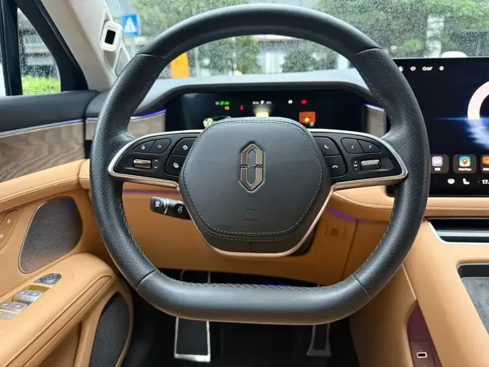 AITO AITO M5