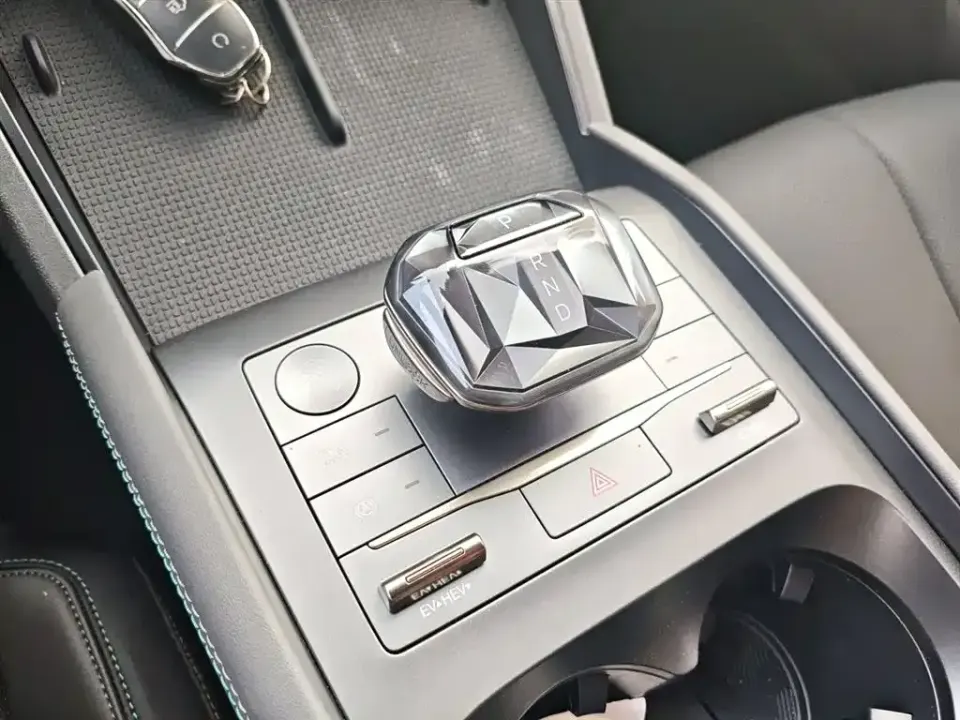BYD Qin L