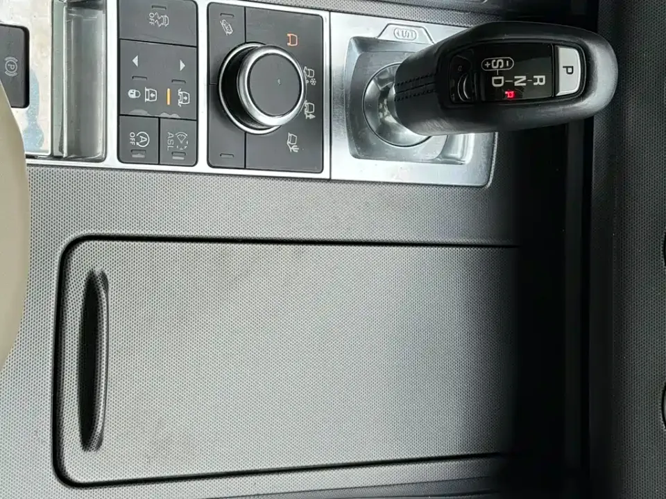 Land Rover Sport