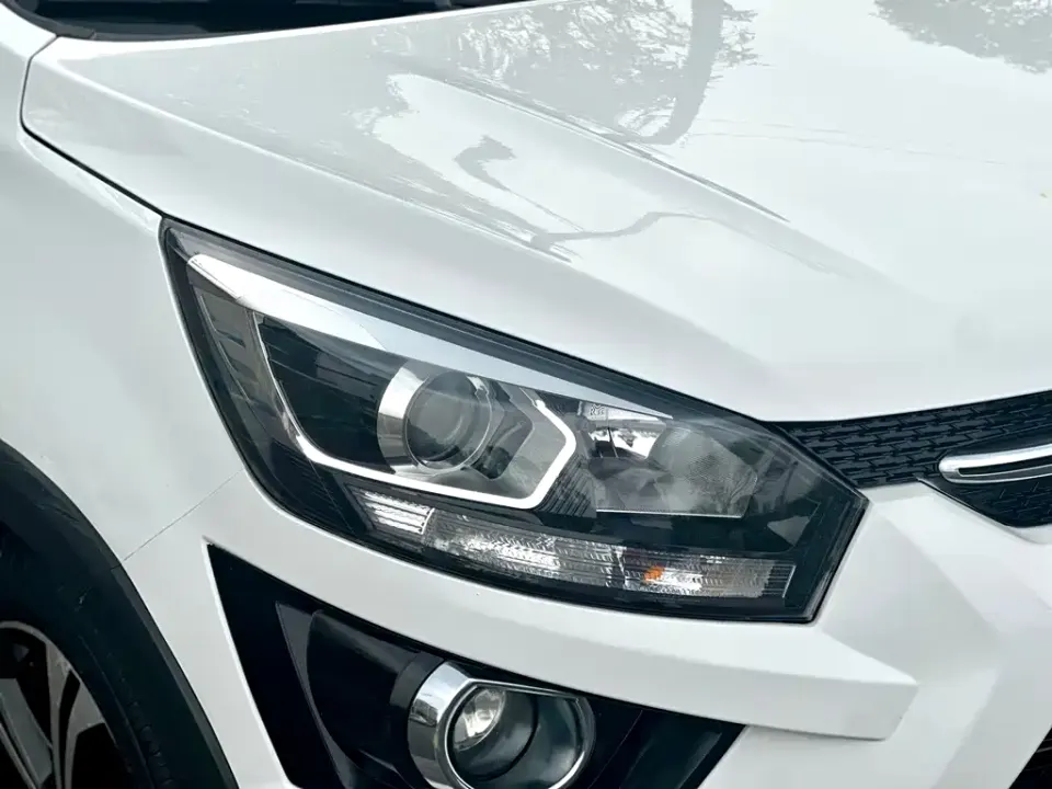 BAIC Senova X25