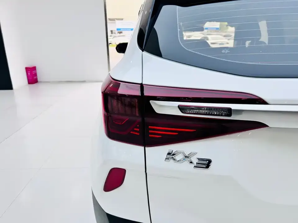 Kia KX3