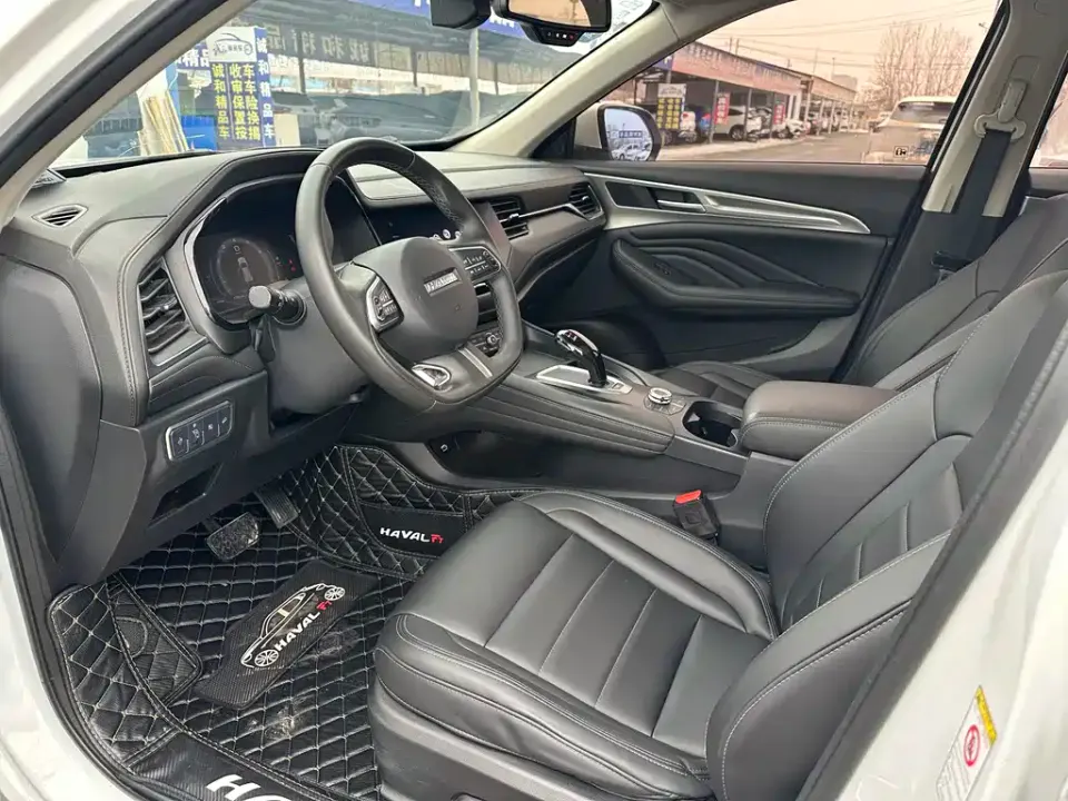Haval F7
