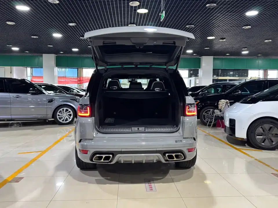 Land Rover Sport
