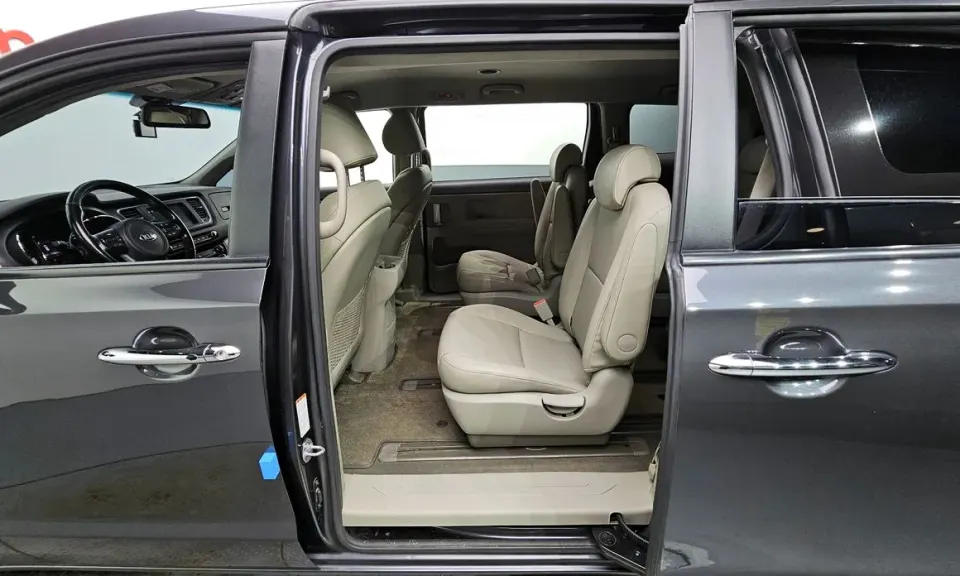 Kia Canival