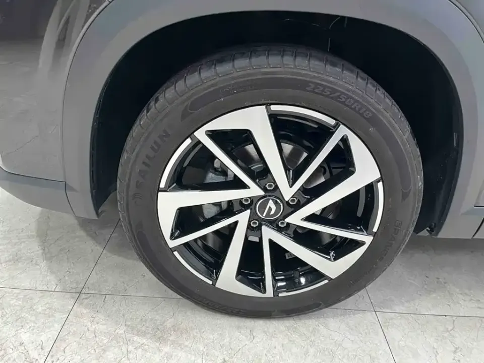 Jetta VS8