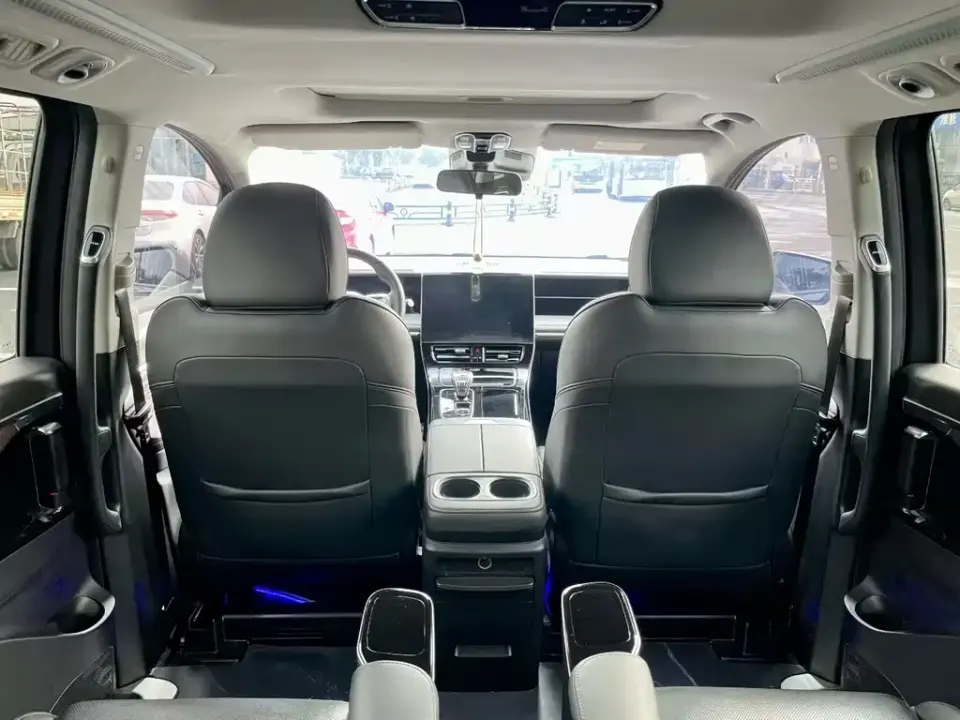 GAC Trumpchi M8