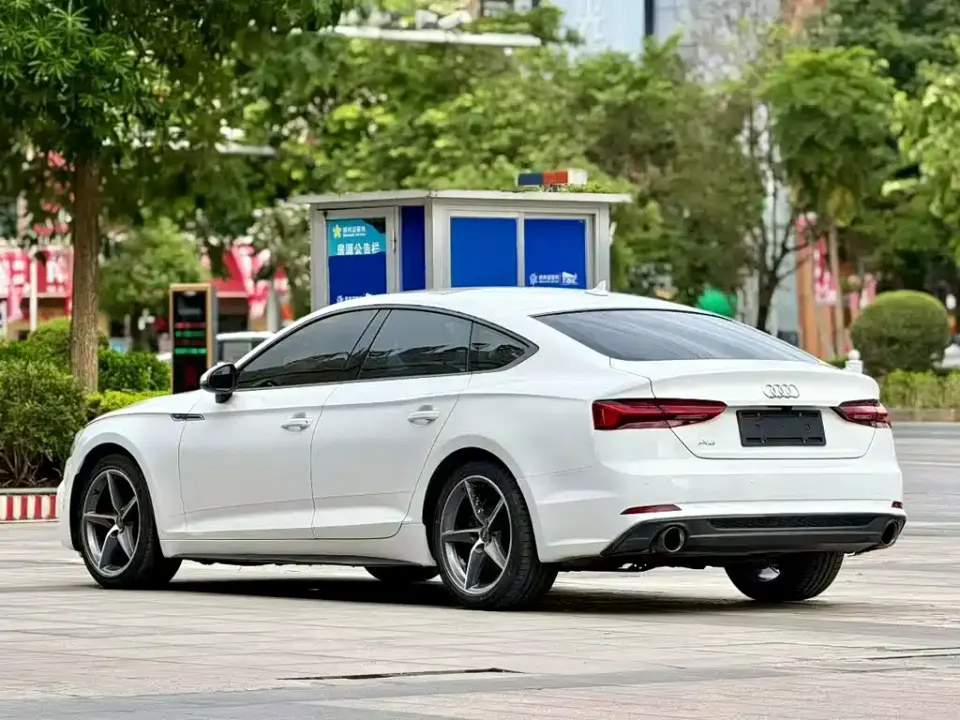 Audi A5 (Import)