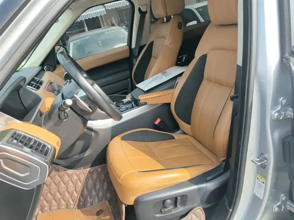 Land Rover Sport