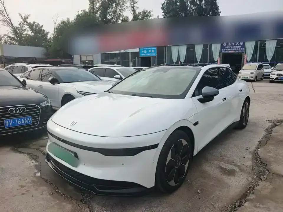 Zeekr 007