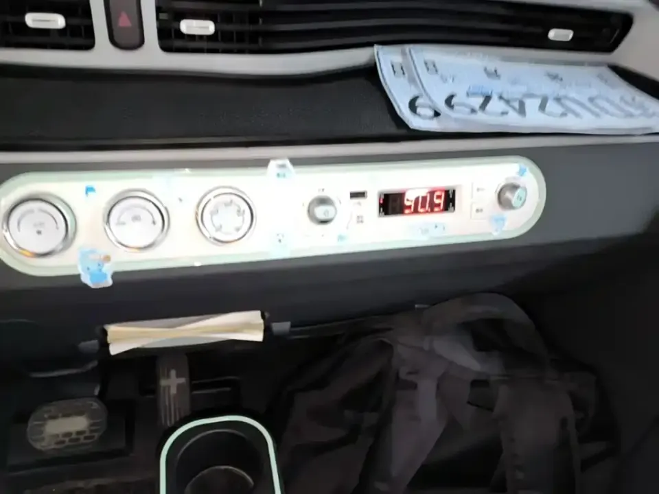 Wuling MINIEV