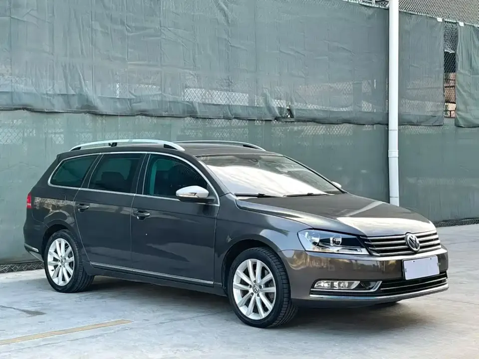 Volkswagen Magotan (Import)