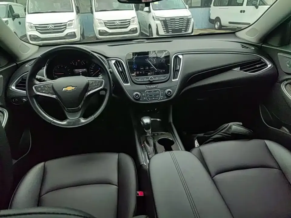 Chevrolet Malibu XL