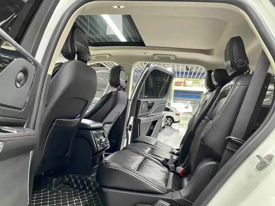 Lincoln Aviator (Import)