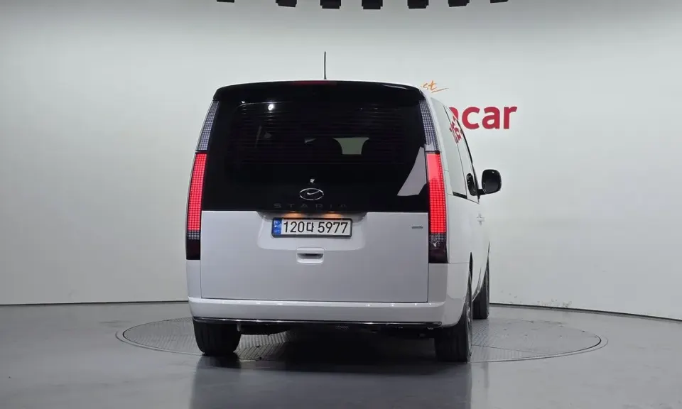 Hyundai Staria