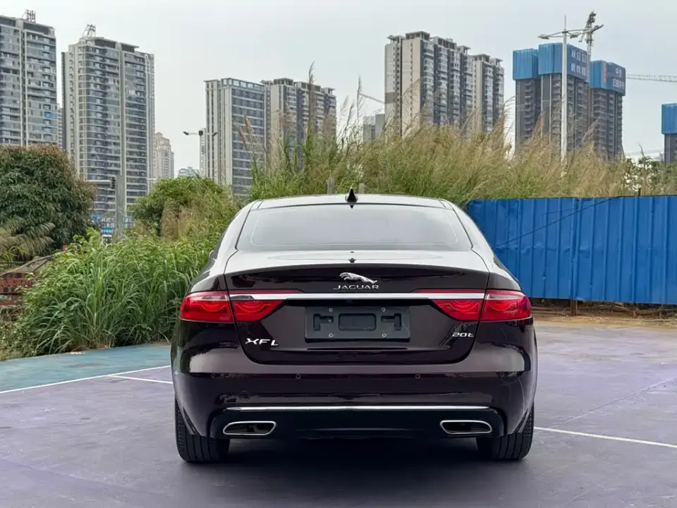 Jaguar XFL