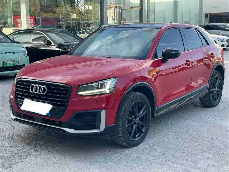 Audi Q2L