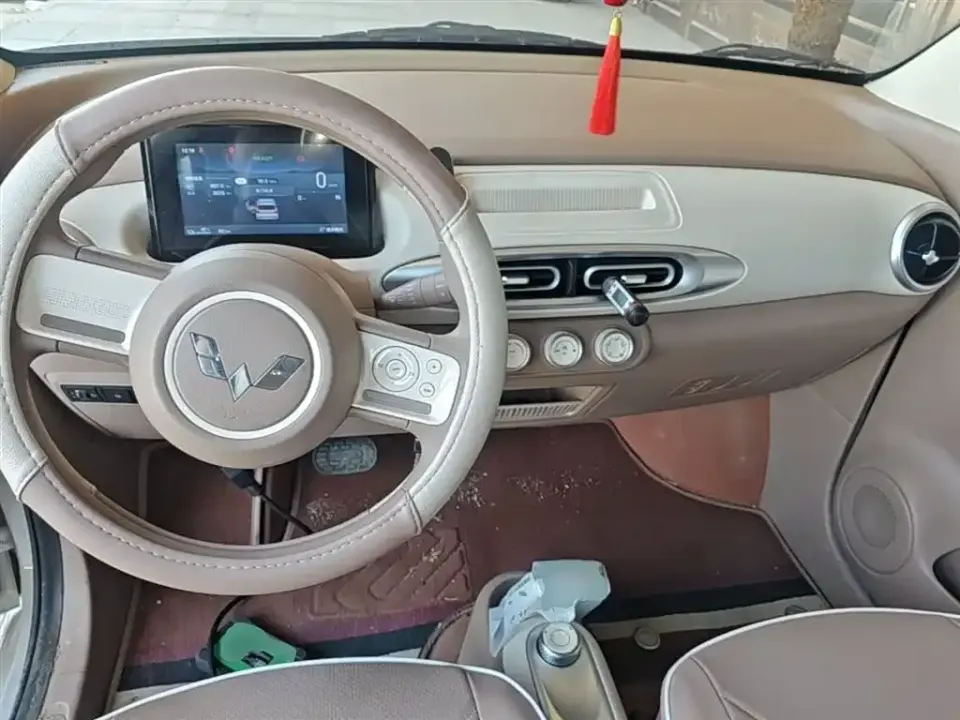 Wuling MINIEV