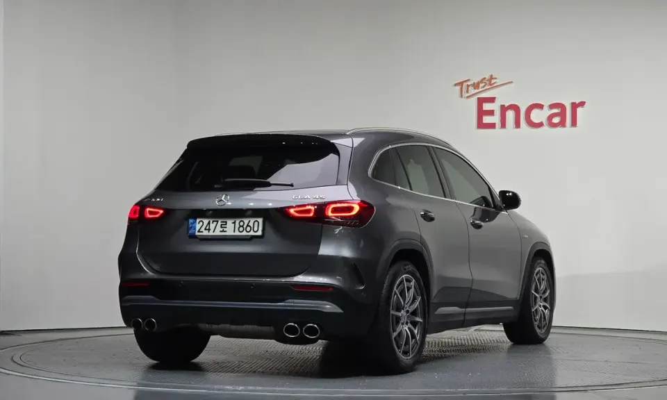 Mercedes-Benz GLA-Class