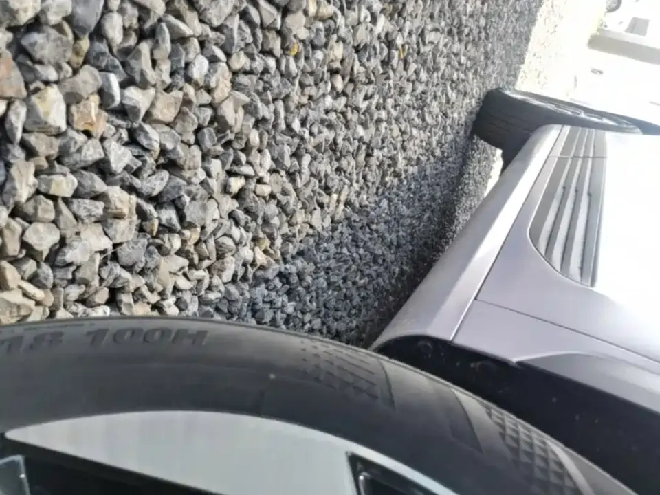 Hyundai EO
