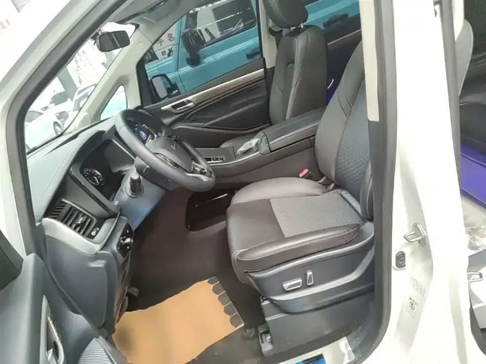 GAC Trumpchi M8