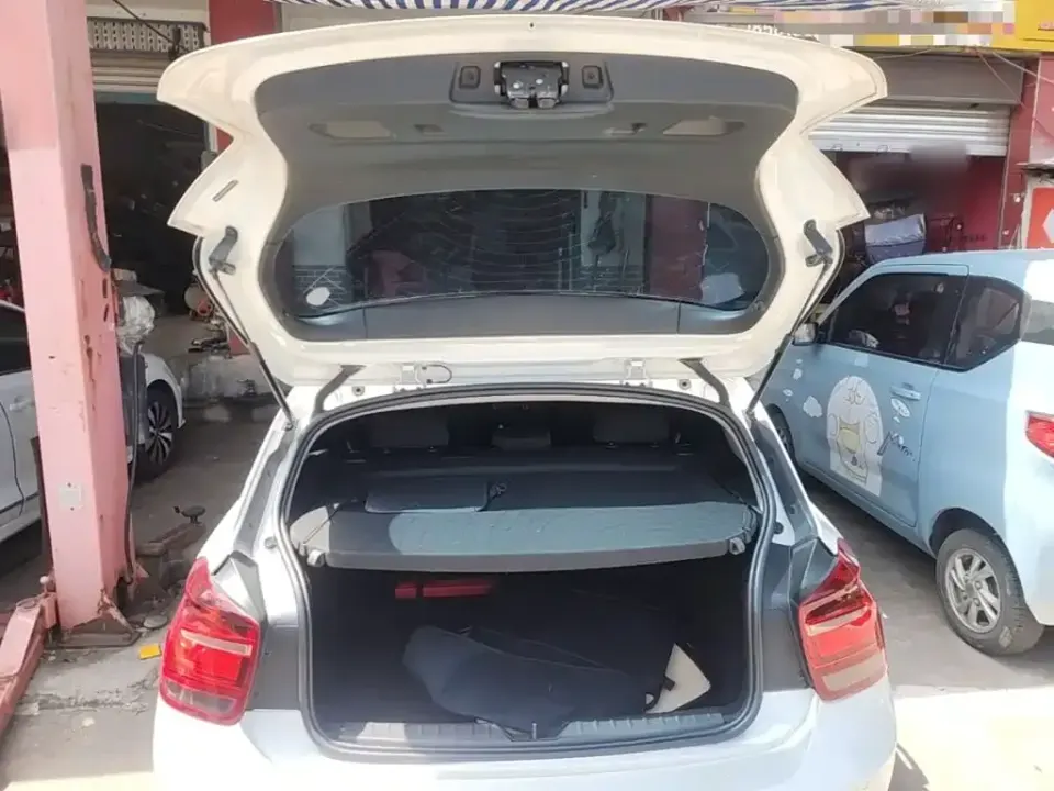 BMW 1 Series (Import)