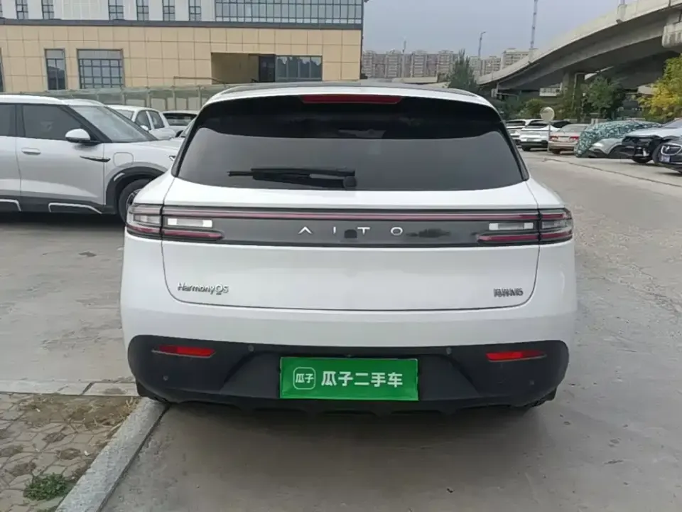 AITO AITO M5