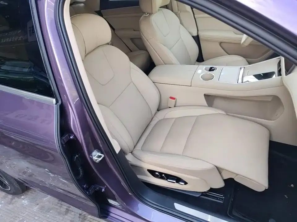 AITO AITO M5