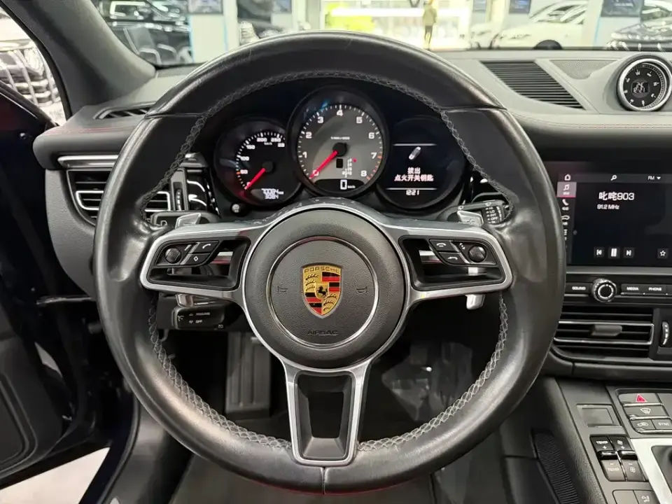Porsche Macan