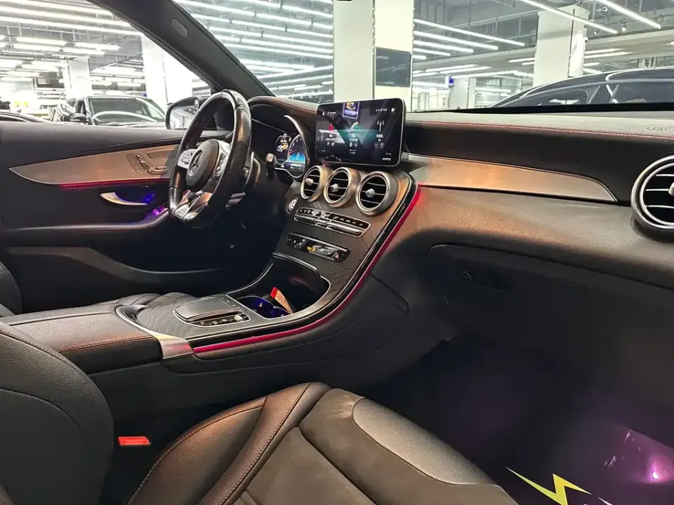 Mercedes-Benz GLC AMG