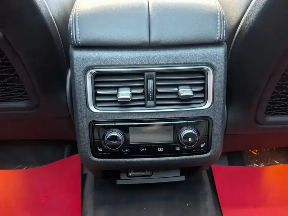 Hongqi Hongqi HS7