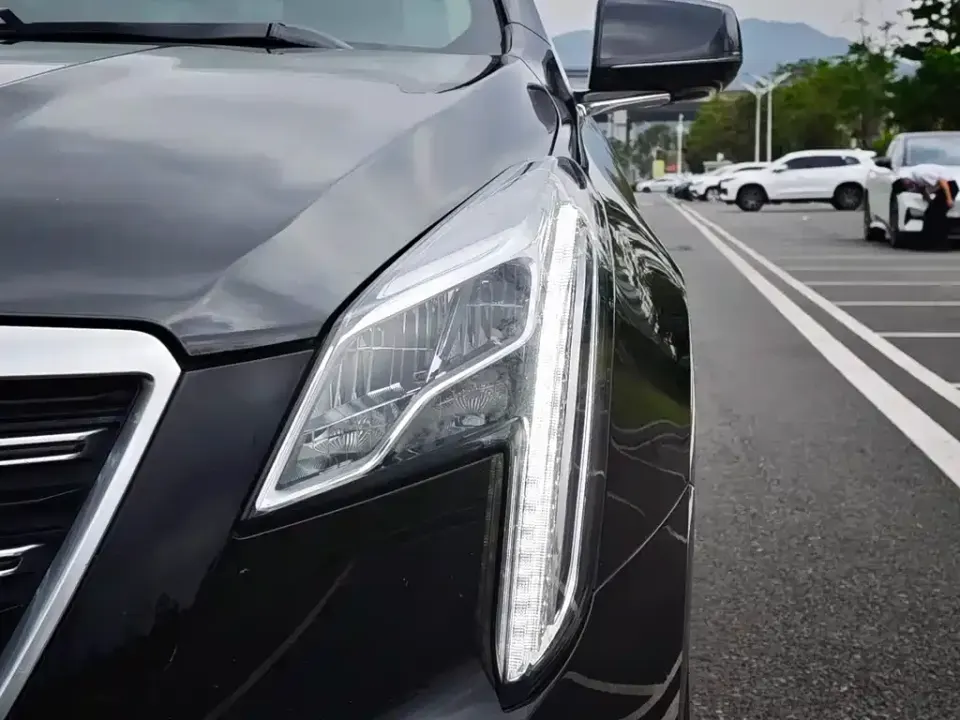 Cadillac XTS