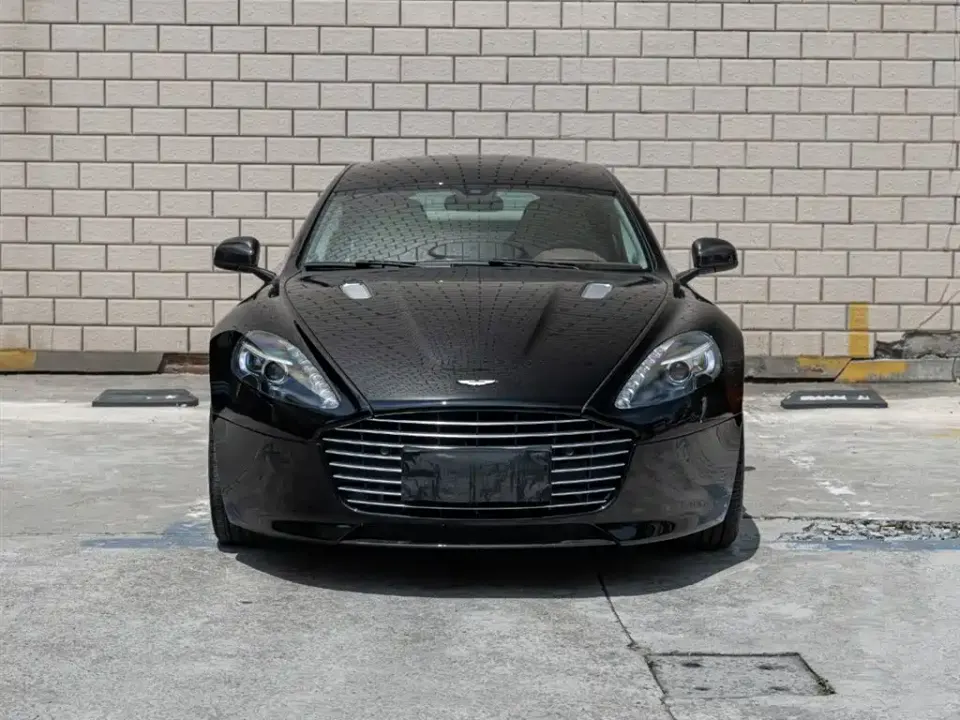 Aston Martin Rapide