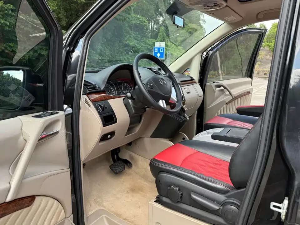 Mercedes-Benz Viano
