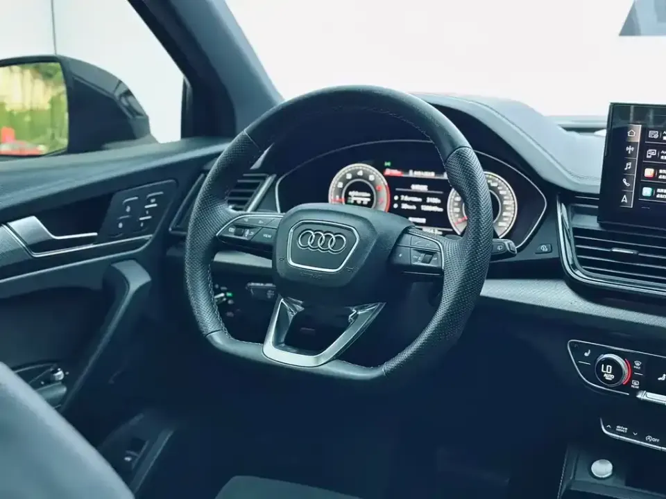 Audi Q5L Sportback