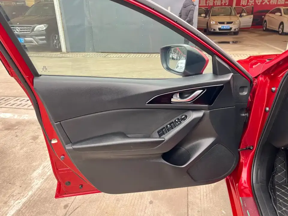 Mazda 3 Axela