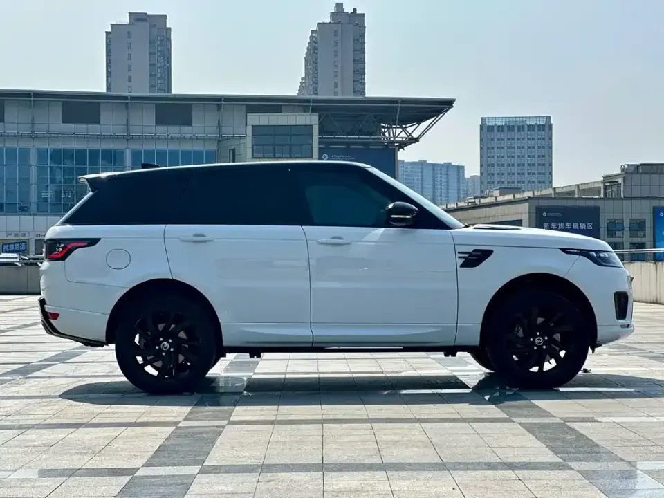 Land Rover Sport