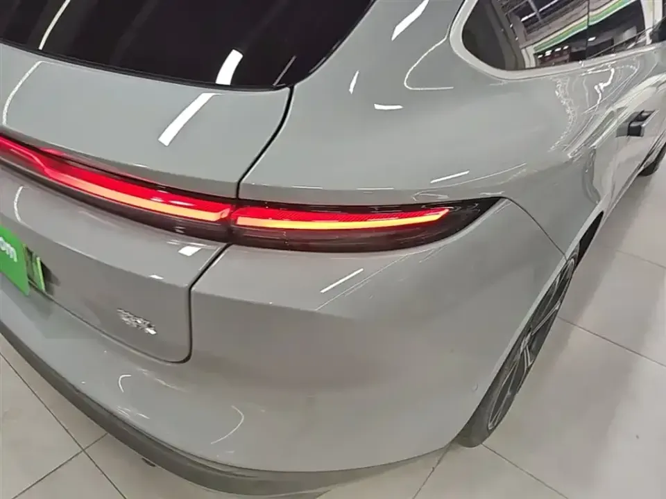Nio ET5T