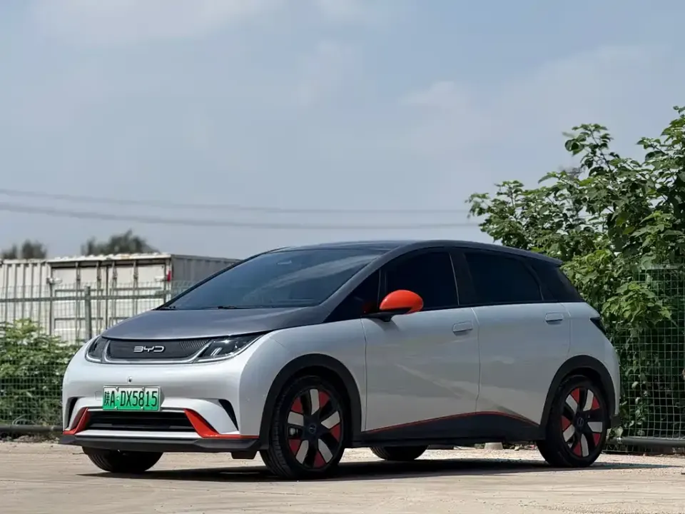 BYD Dolphin