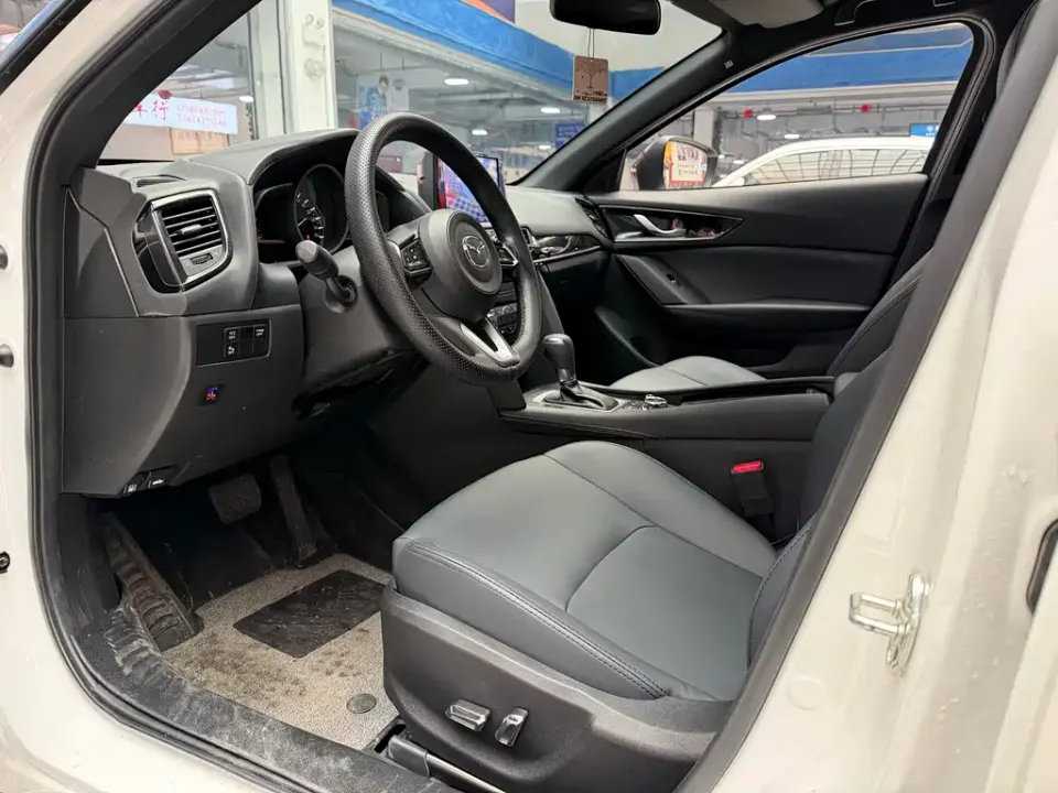 Mazda CX-4