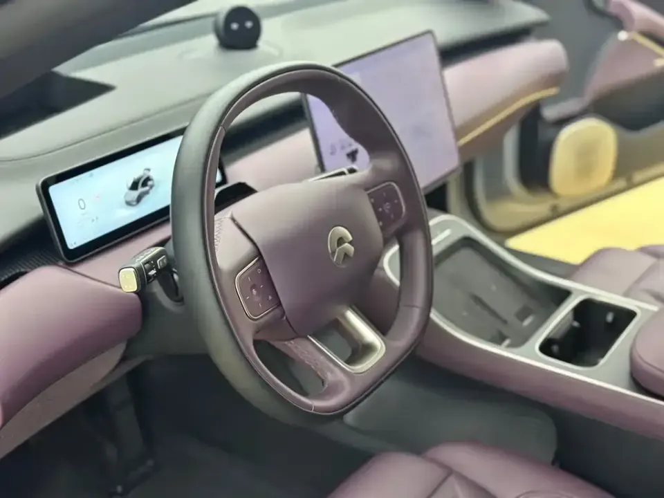 Nio ET5T