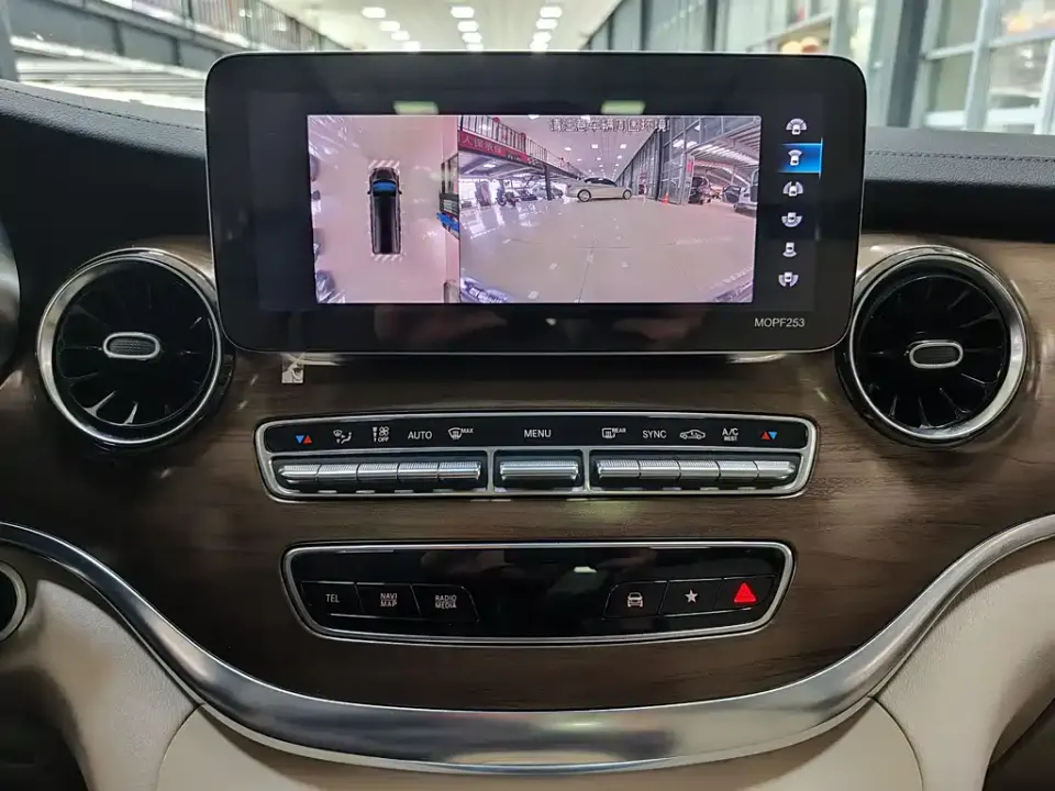 Mercedes-Benz V-Class