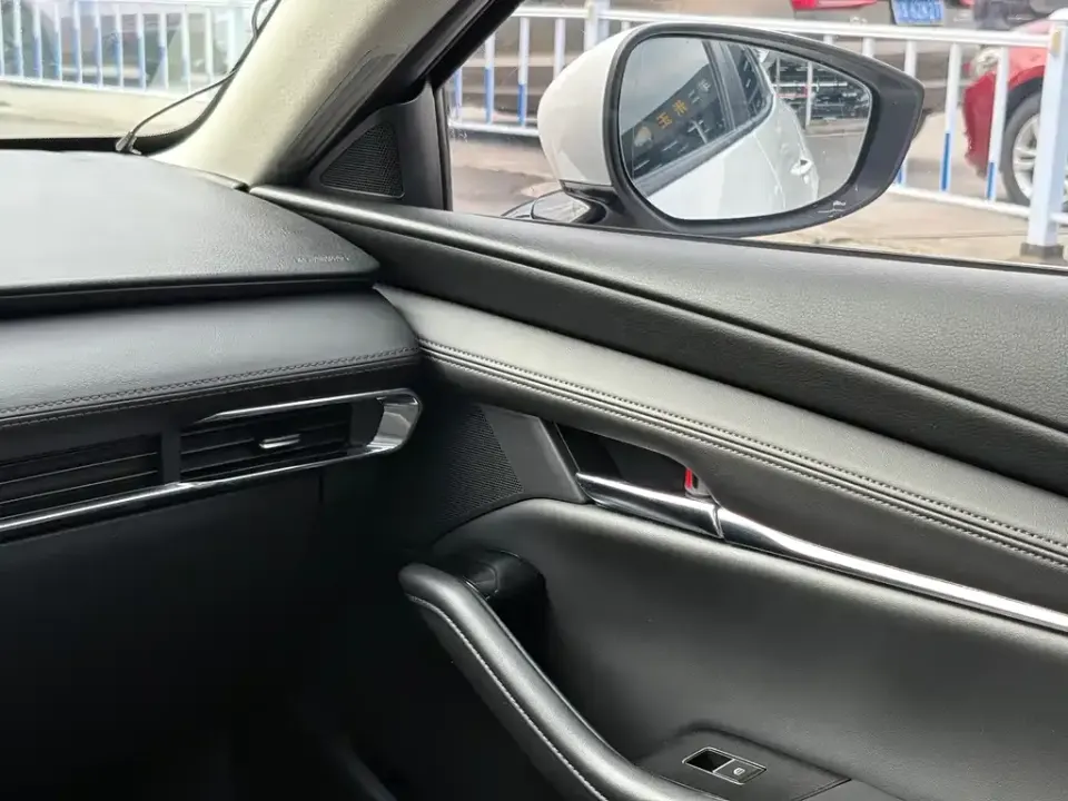 Mazda 3 Axela
