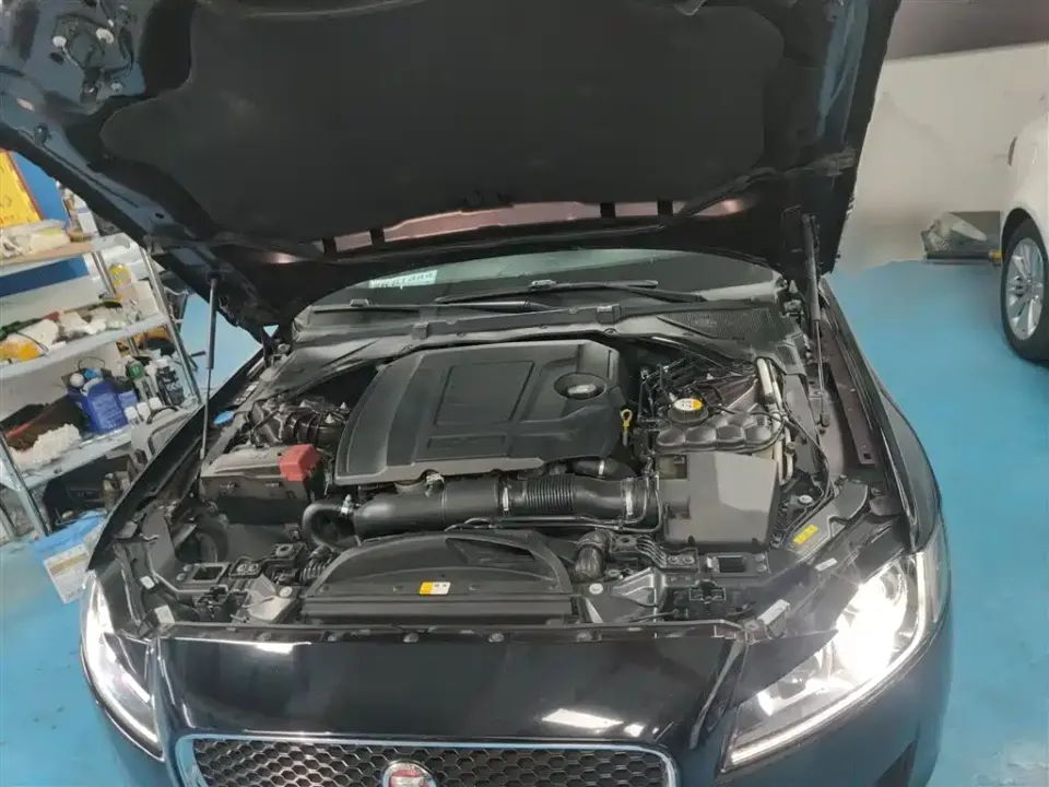 Jaguar XFL