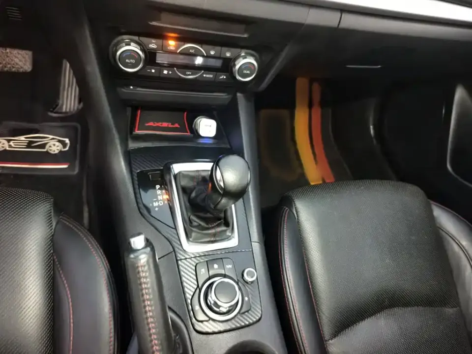Mazda 3 Axela