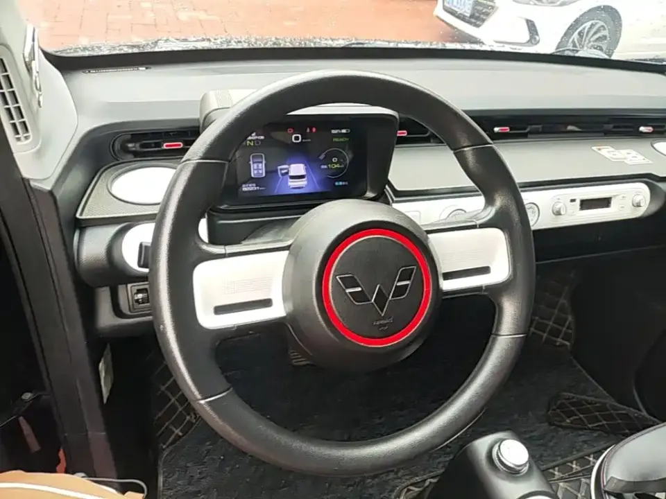 Wuling MINIEV