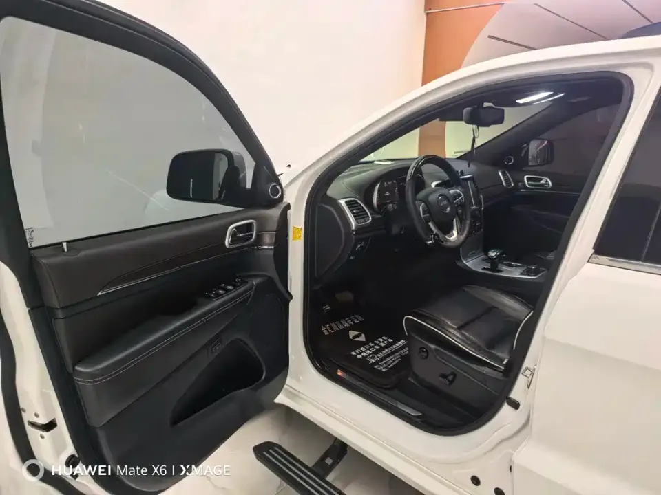 Jeep Grand Cherokee (Import)