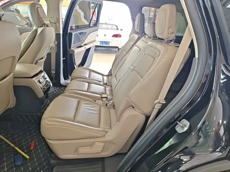 Lincoln Aviator (Import)