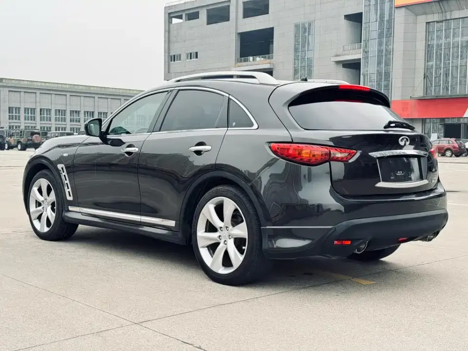 Infiniti FX